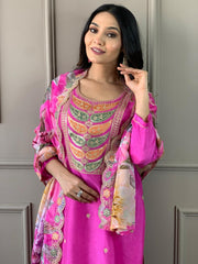 PINK COLOURED WOMEN'S VISCOSE CHANDERI KURTA WITH PANT DUPATTA SET