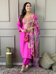 PINK COLOURED WOMEN'S VISCOSE CHANDERI KURTA WITH PANT DUPATTA SET