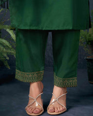 SKYLEE Women Cotton Blend Woven Straight Kurta Set with Organza Dupatta | Indian Ethnic Wear Kurti Pant Set | Casual & Festive Kurta Set for Women Malaysia