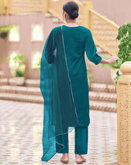 SKYLEE Women Velvet Sequins Embroidered Kurta Set with Dupatta | Party Wear Indian Pakistani Ethnic Dress | Festive Outfit Malaysia