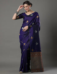 THE BANARASI SAREEIS MADE UP OF SILK THREADS WOVEN USING