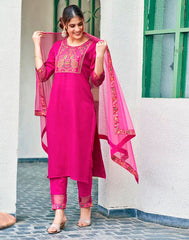 PINK COLOURED WOMEN'S VISCOSE RAYON KURTA WITH DUPATTA SET
