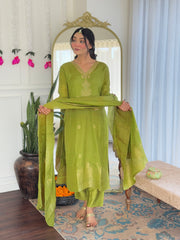 GREEN COLOURED WOMEN'S VISCOSE JACQUARD KURTA WITH PANT DUPATTA SET
