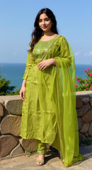 MAHENDI COLOURED WOMEN'S RAYON KURTA WITH DUPATTA SET