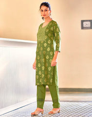 MAHENDI COLOURED WOMEN'S COTTON KURTA WITH DUPATTA SET