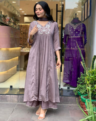 GREY COLOURED WOMEN'S VISCOSE CHINNON EMBROIDERED KURTA WITH PANT DUPATTA SET