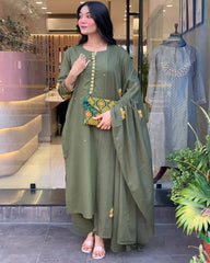 GREEN COLOURED WOMEN'S CHANDERI SILK KURTA WITH DUPATTA SET