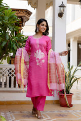 PINK COLOURED WOMEN'S VISCOSE RAYON KURTA WITH DUPATTA SET