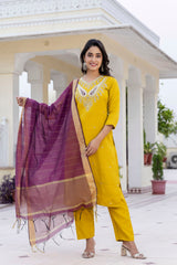 YELLOW COLOURED WOMEN'S VISCOSE RAYON KURTA WITH DUPATTA SET