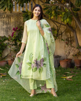 Beautifull Organza tabby Fabriced Hand Printed Demanding Kurta Set