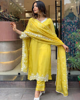 YELLOW COLOURED WOMEN'S PURE RUSSIAN SILK EMBROIDERED KURTA WITH PANT DUPATTA SET