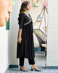 SKYLEE Women’s Embroidered Straight Kurta Set with Pants & Dupatta | Cotton Blend Ethnic Suit | Modest Fashion Kurti Set Malaysia