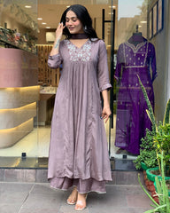 LAVENDER COLOURED Women Embroidered Chanderi Kurta set
