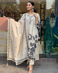 WHITE COLOURED WOMEN EMBROIDERY WORK KURTA SET
