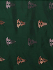 THE BANARASI SAREEIS MADE UP OF SILK THREADS WOVEN USING