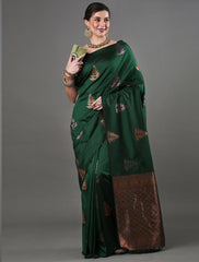 THE BANARASI SAREEIS MADE UP OF SILK THREADS WOVEN USING