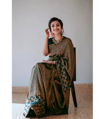 THE BANARASI SAREEIS MADE UP OF SILK THREADS WOVEN USING