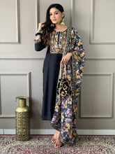 HAZEL BLACK COLOURED VISCOSE RAYON KURTA SET