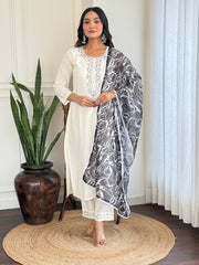 WHITE COLOURED WOMEN'S VISCOSE BLEND REYON EMBROIDERED KURTA WITH PANT DUPATTA SET