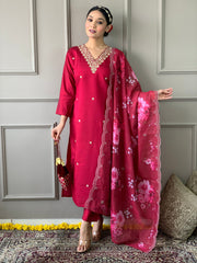 LEELA PINK COLOURED WOMEN'S VISCOSE CHANDERI KURTA SET