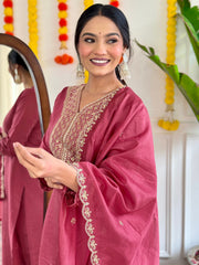 LIGHT CHEERY COLOURED WOMEN'S VISCOSE CHANDERI KURTA SET