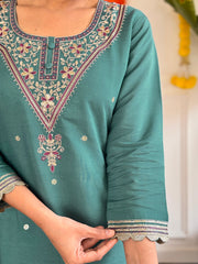 BLUE GREEN WOMEN;S VISCOSE CHANDERI STRAIGHT KURTA WITH PANT LINNEN DUPATTA SET