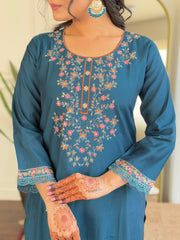 TEAL COLOURED WOMEN'S CHANDERI SILK EMBROIDERED KURTA WITH PANT DUPATTA SET