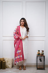 ALICE WHITE COLOURED WOMEN'S VISCOSE CHANDERI KURTA WITH PANT DUPATTA SET