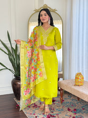 YELLOW GREEN COLOURED WOMEN'S VISCOSE CHANDERI EMBROIDERED KURTA WITH PANT DUPATTA SET