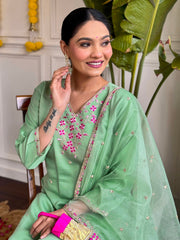 PISTA GREEN COLOURED WOMEN'S VISCOSE CHANDERI EMBROIDERED KURTA WITH PANT DUPATTA SET