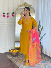 YELLOW COLOURED WOMEN'S CHANDERI SILK KURTA WITH PANT DUPATTA SET
