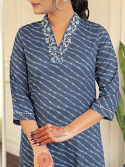 BLUE YELLOW COLOURED WOMEN'S MUSLIN EMBROIDERED KURTA WITH PANT DUPATTA SET