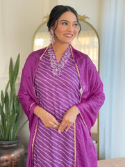 PURPLE COLOURED WOMEN'S MUSLIN EMBROIDERED KURTA WITH PANT DUPATTA SET