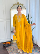 YELLOW COLOURED WOMEN'S COTTON EMBROIDERED KURTA WITH PANT DUPATTA SET