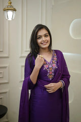 DARK PURPLE COLOURED WOMEN'S CHANDERI SILK EMBROIDERED KURTA WITH PANT DUPATTA SET
