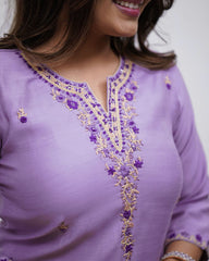 LIGHT PUPRLE COLOURED WOMEN'SSOFT RAYON SLUB KURTA WITH PANT DUPATTA SET
