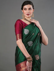 THE BANARASI SAREEIS MADE UP OF SILK THREADS WOVEN USING