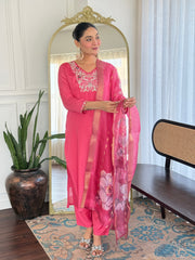 RADHA PINK COLOURED WOMEN'S VISCOSE CHINNON KURTA WITH PANT DUPATTA SET