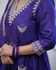 PURPLE  COLOURED  WOMEN'S PV CHANDERI  KURTA WITH PANT DUPATTA  SET