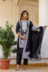Black Pure Silk Kurta Set with Embroidery & Jacquard Dupatta | Women’s Partywear & Ethnic Collection Malaysia