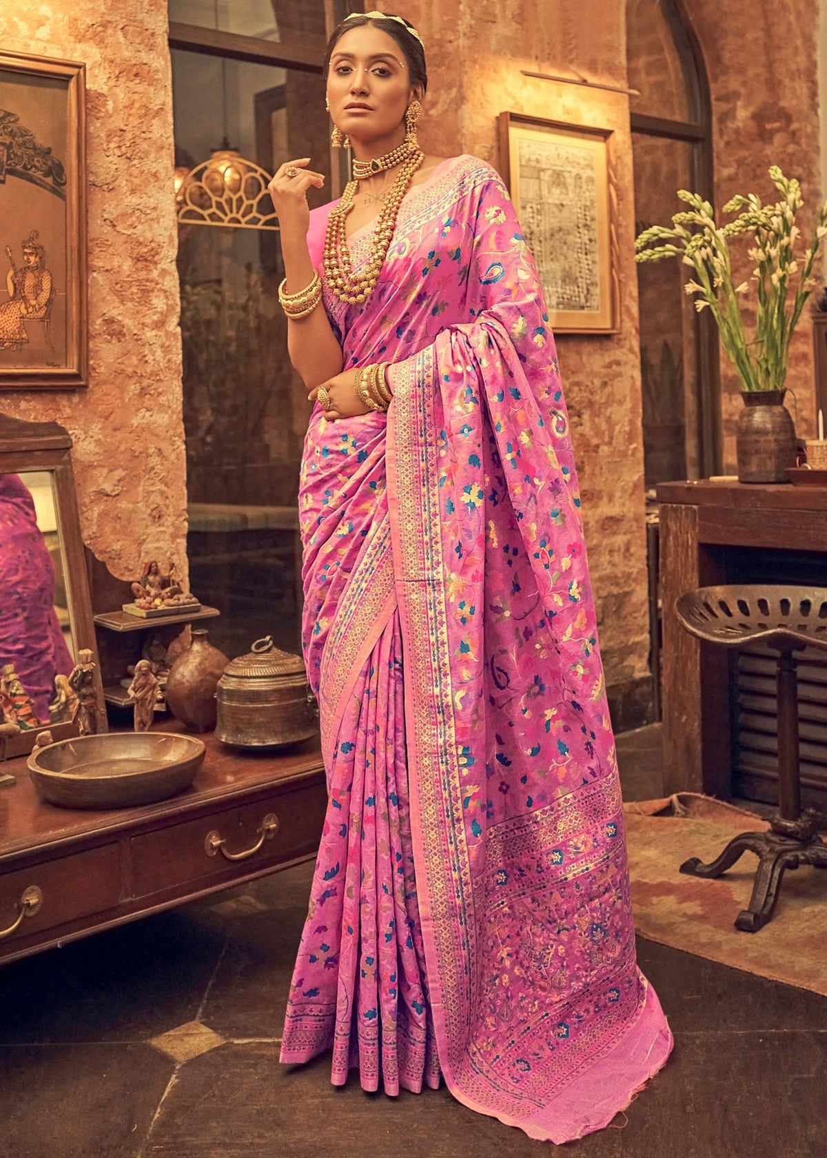 Kashmiri Weaving Multiple color thread weaving pure zari weaving Pink coloured saree