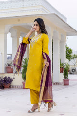 YELLOW  COLOURED WOMEN'S VISCOSE RAYON  KURTA WITH  DUPATTA SET