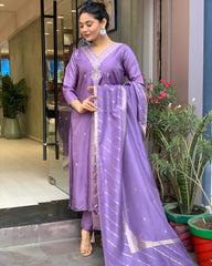 JENA LAVENDER  COLOURED  WOMEN'S VISCOSE CHANDERI KURTA WITH PANT DUPATTA  SET