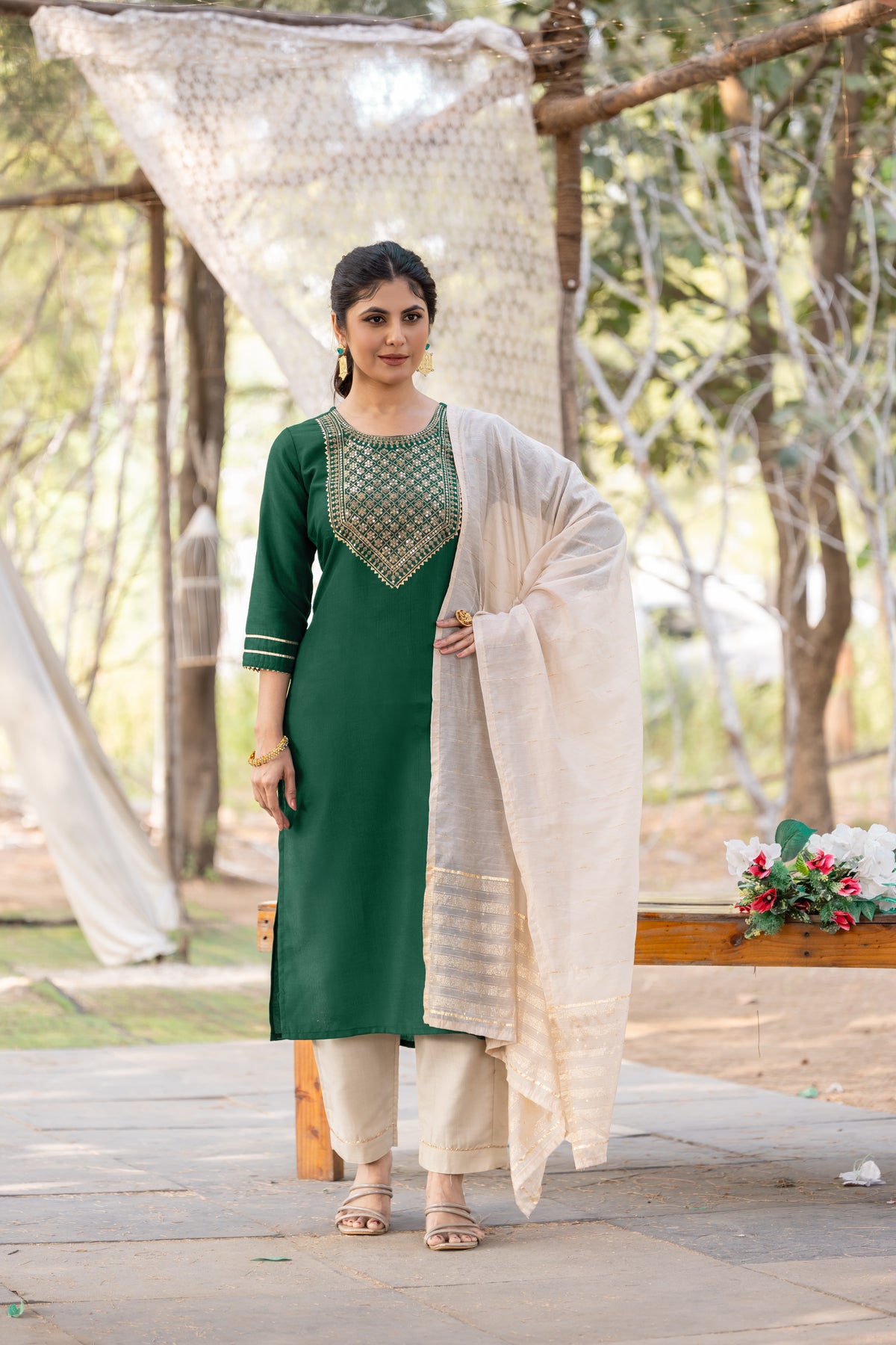 SK-21 Green Cotton Blend Kurta Set with Bottom & Chandery Dupatta | Embroidered 3-Piece Ethnic Wear – Malaysia