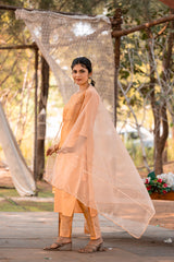 SK-882 Peach Polyester Kurta Set with Bottom & Net Dupatta | Embroidered 3-Piece Ethnic Wear – Malaysia