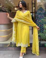 YELLOW  COLOURED  WOMEN'S PURE RUSSIAN SILK  EMBROIDERED   KURTA  WITH PANT DUPATTA  SET