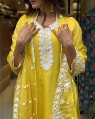 YELLOW  COLOURED  WOMEN'S PURE RUSSIAN SILK  EMBROIDERED   KURTA  WITH PANT DUPATTA  SET