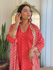 ORANGE  COLOURED  WOMEN'S  REYON   EMBROIDERED  KURTA WITH PANT DUPATTA SET