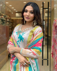 Women Floral Embroidered Regular Kurti with Trousers & With Dupatta