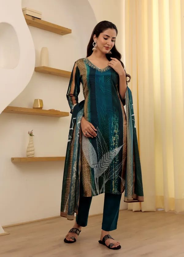 AALIYA  BLUE COLOURED  WOMEN'S  SOFT RAYON SLUB  KURTA WITH PANT DUPATTA  SET